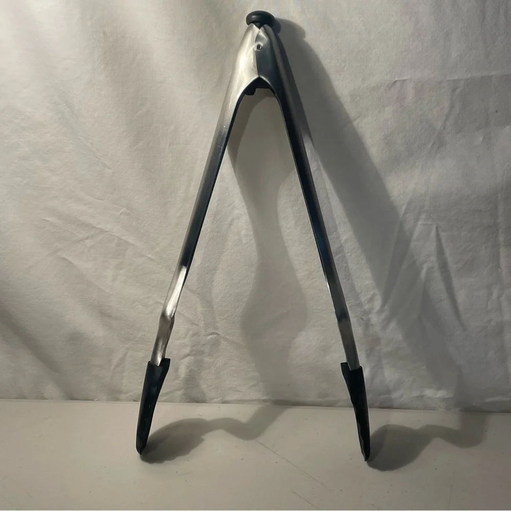 Dream farm Clong Stainless Steel Kitchen Tongs with Black Grips 12”